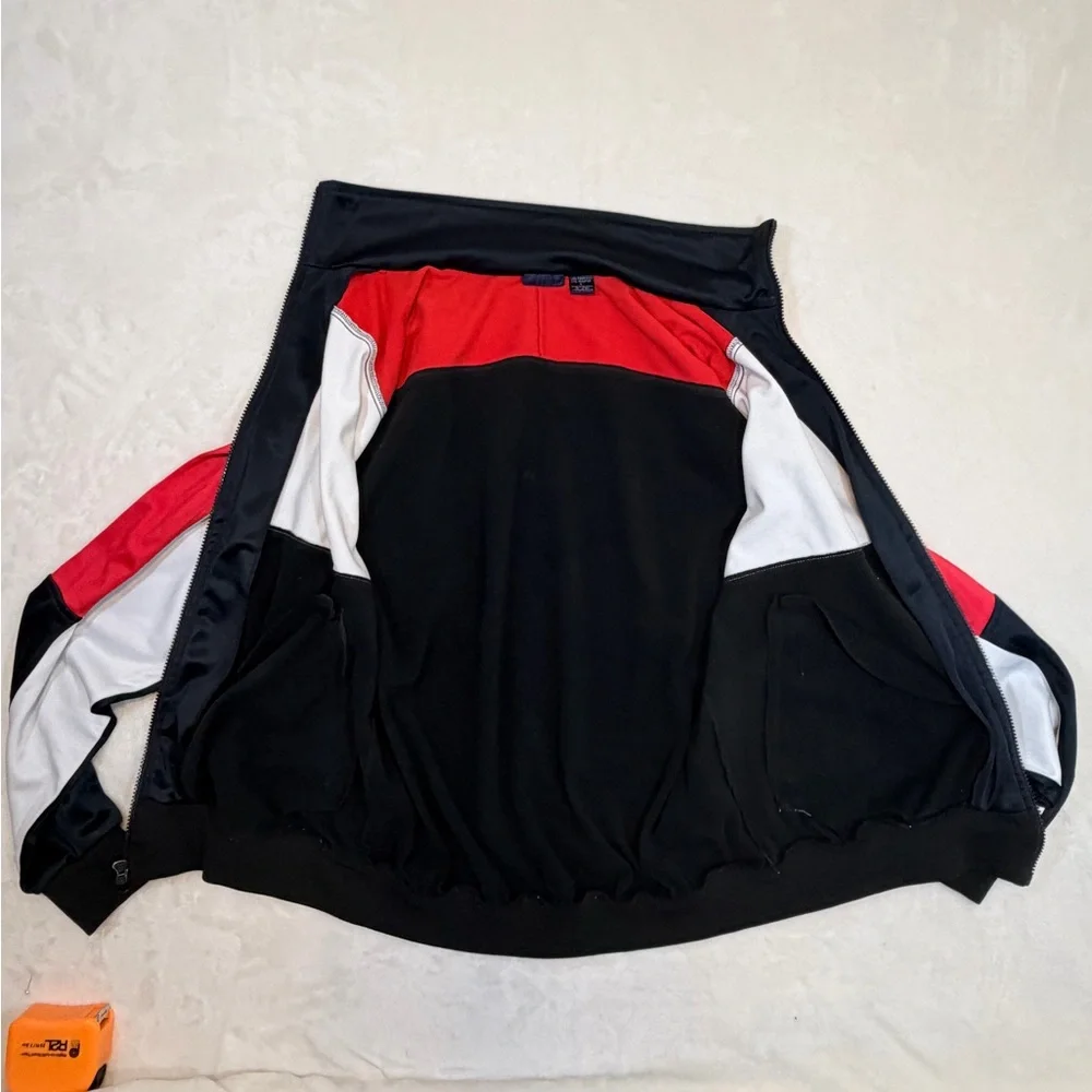 Hermans Sporting Goods lightweight colorblock